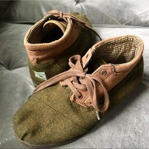 Toms shoes Men’s US size 9.5